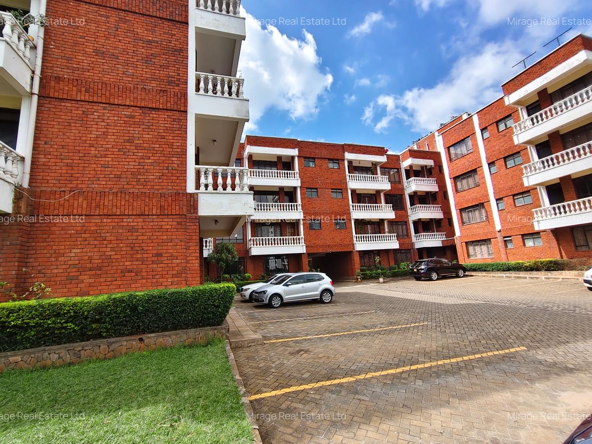 4 Bed Apartment with Borehole in Riverside - 4