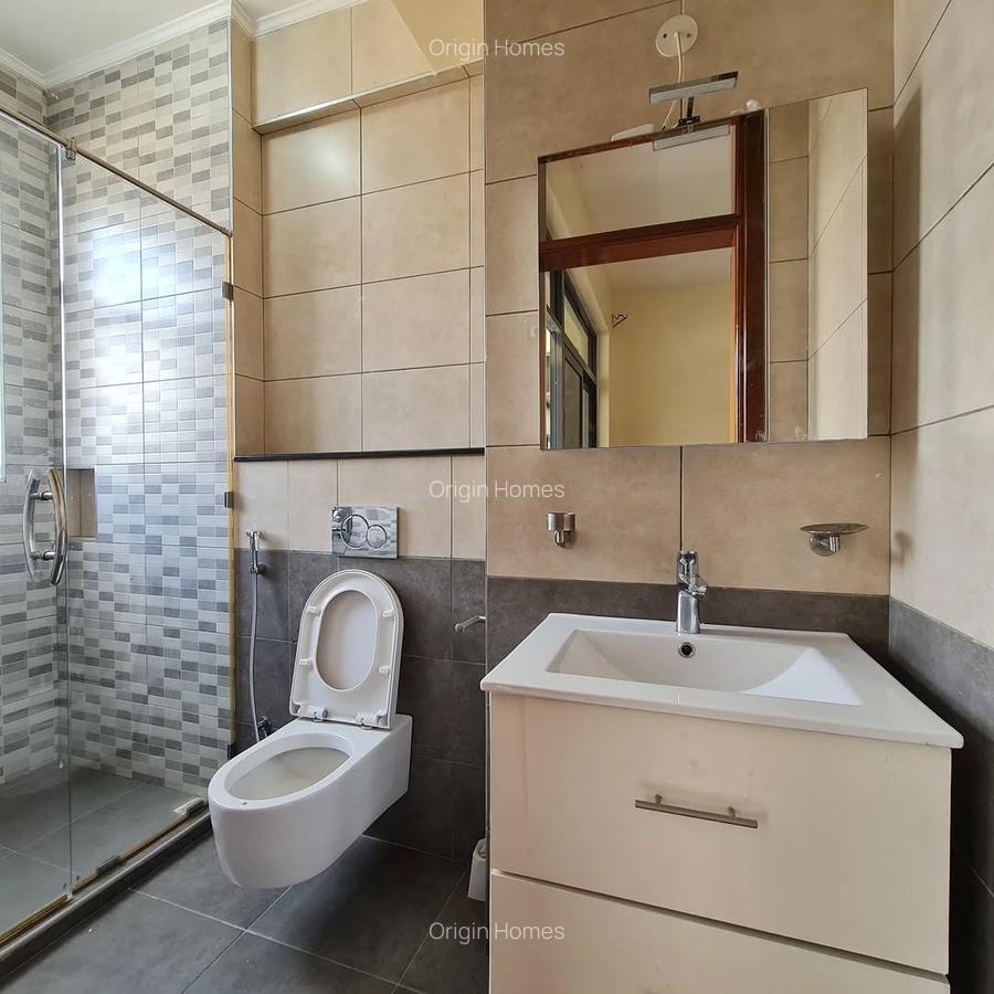 3 Bed Apartment with En Suite at Parkland - 12