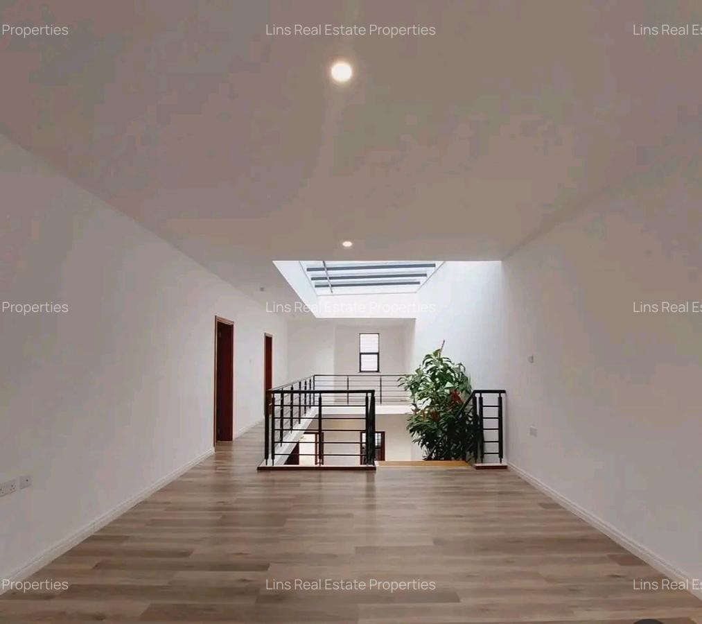 4 Bed Townhouse with En Suite in Runda - 16