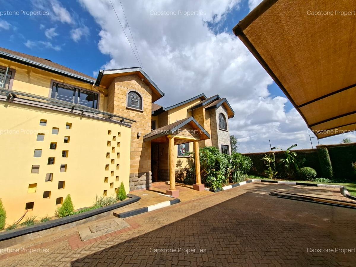 4 Bed Townhouse in Ridgeways - 1