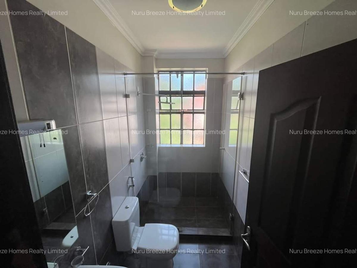 4 Bed Townhouse with En Suite in Rosslyn - 12