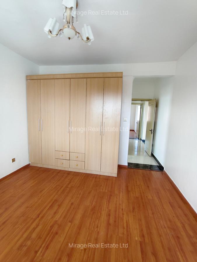 3 Bed Apartment with Swimming Pool in Kileleshwa - 13