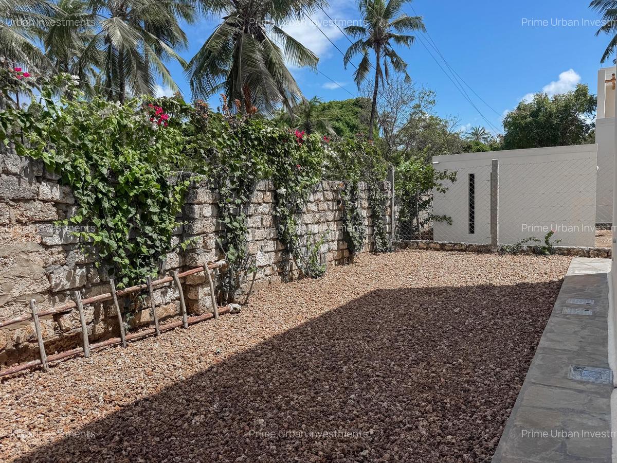3 Bed House with En Suite in Watamu - 7