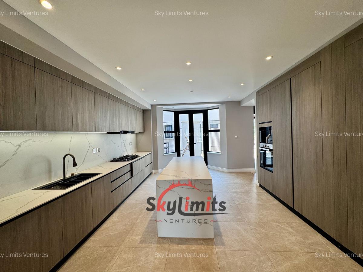 4 Bed Townhouse with En Suite in Runda - 5