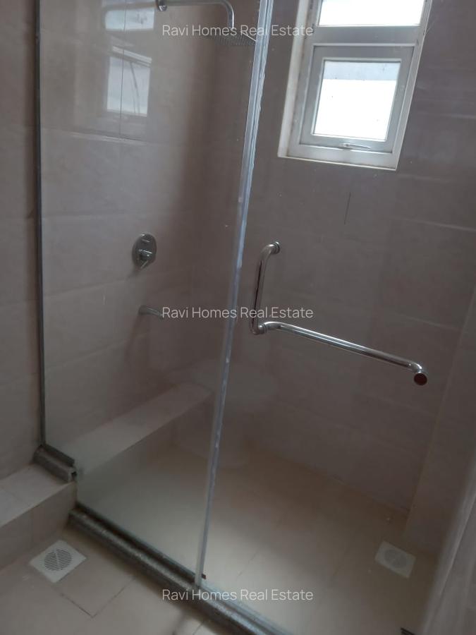 3 Bed Apartment with En Suite in Lavington - 14