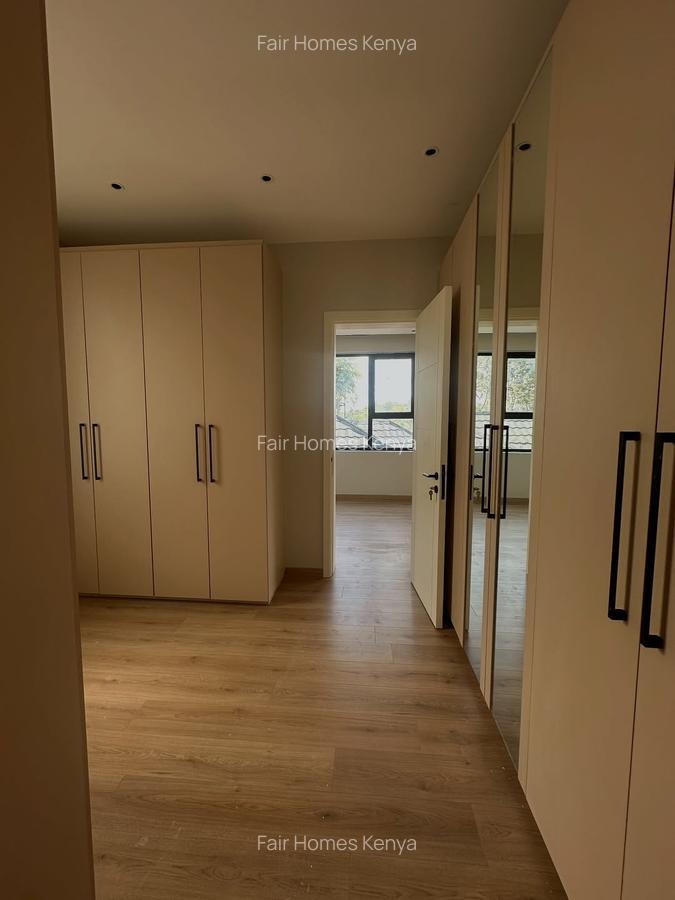 5 Bed Townhouse with En Suite at Manyani East - 10