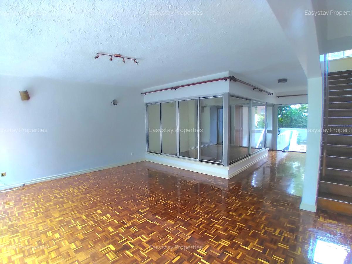 3 Bed Townhouse with En Suite in Lavington - 3