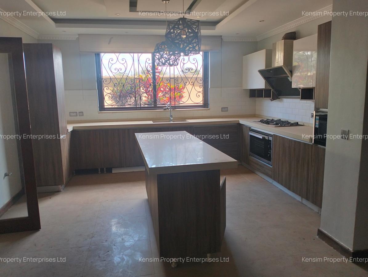 5 Bed Townhouse with En Suite in Kilimani - 8