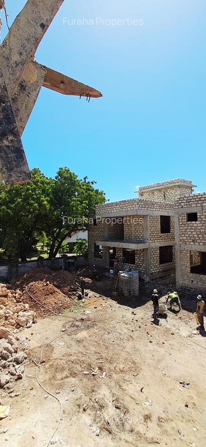 4 Bed Townhouse with En Suite in Nyali Area - 19