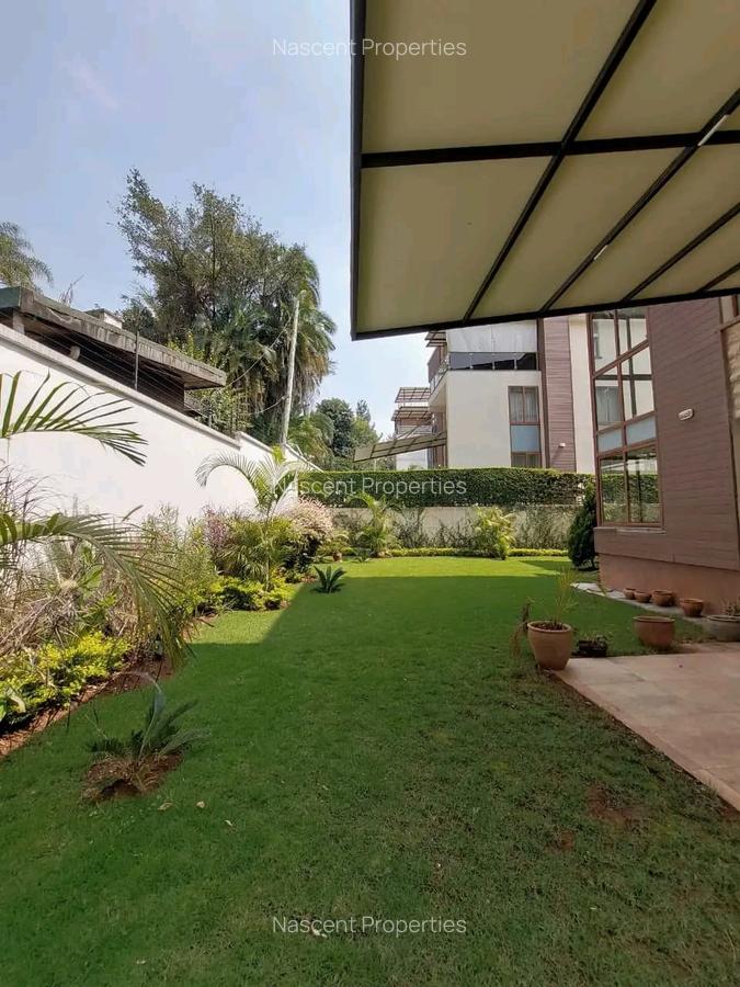 6 Bed Townhouse with En Suite in Lavington - 17