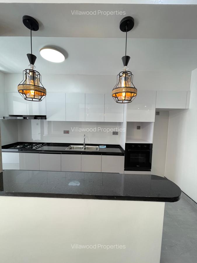 2 Bed Apartment with En Suite in Kilimani - 4
