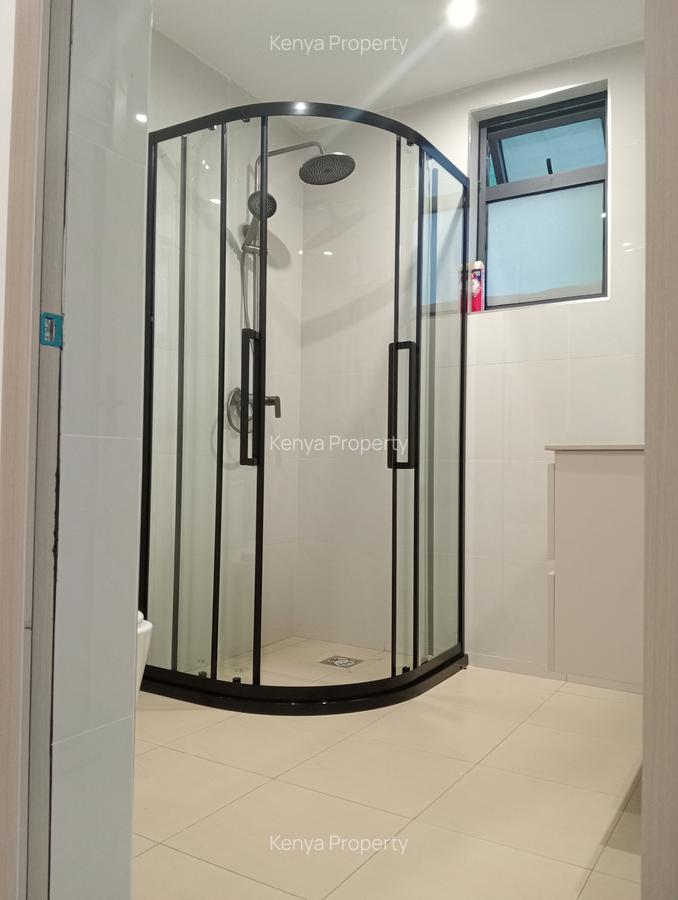 2 Bed Apartment with En Suite at Wood Avenue - 5