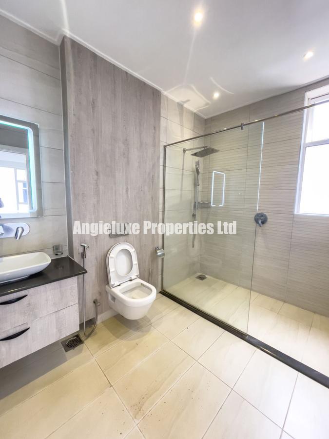 3 Bed Apartment with En Suite at Raphta Road - 11