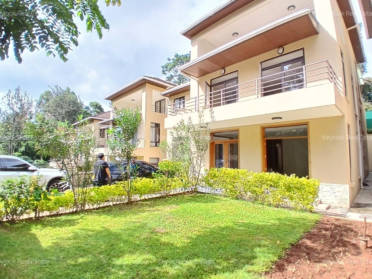 5 Bed Townhouse with En Suite at Lavington Green - 2