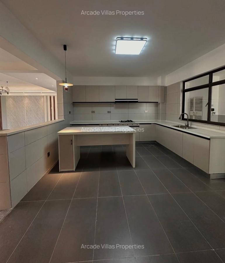 4 Bed Apartment with En Suite in Kileleshwa - 4