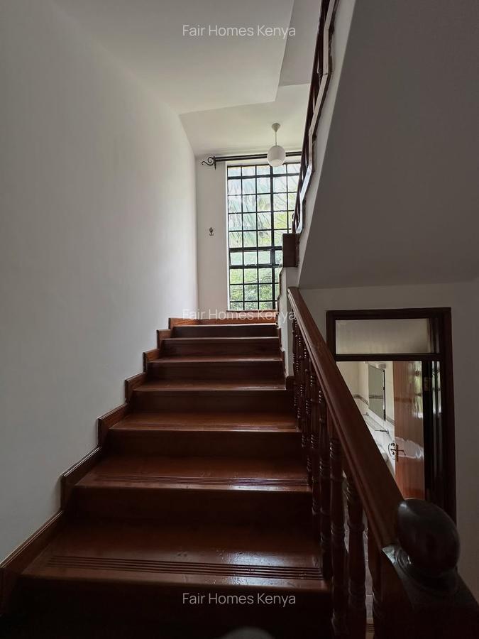 4 Bed Townhouse with En Suite at Lavington Green - 8