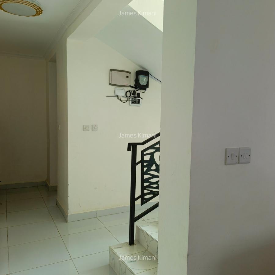 4 Bed Townhouse with En Suite at Membley - 6