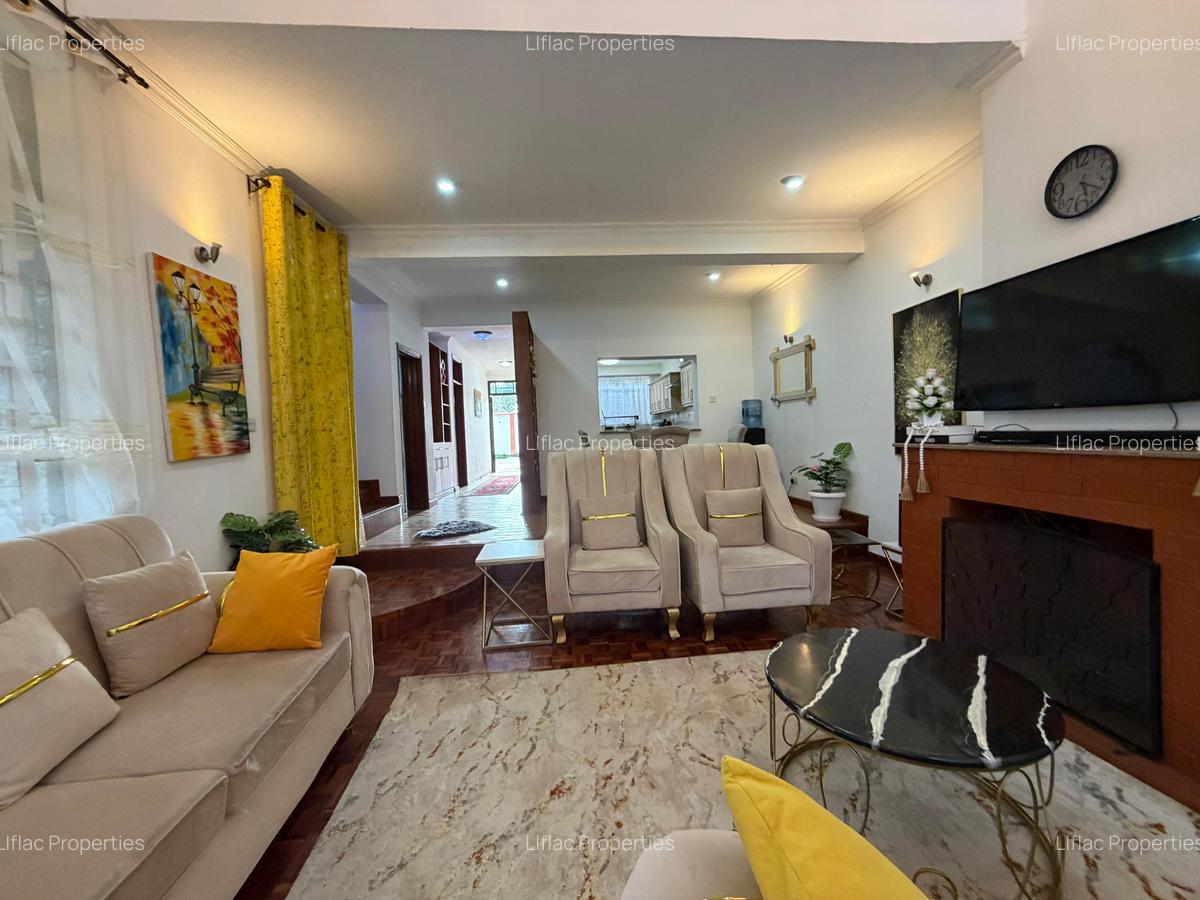 5 Bed Townhouse with En Suite in Runda - 2