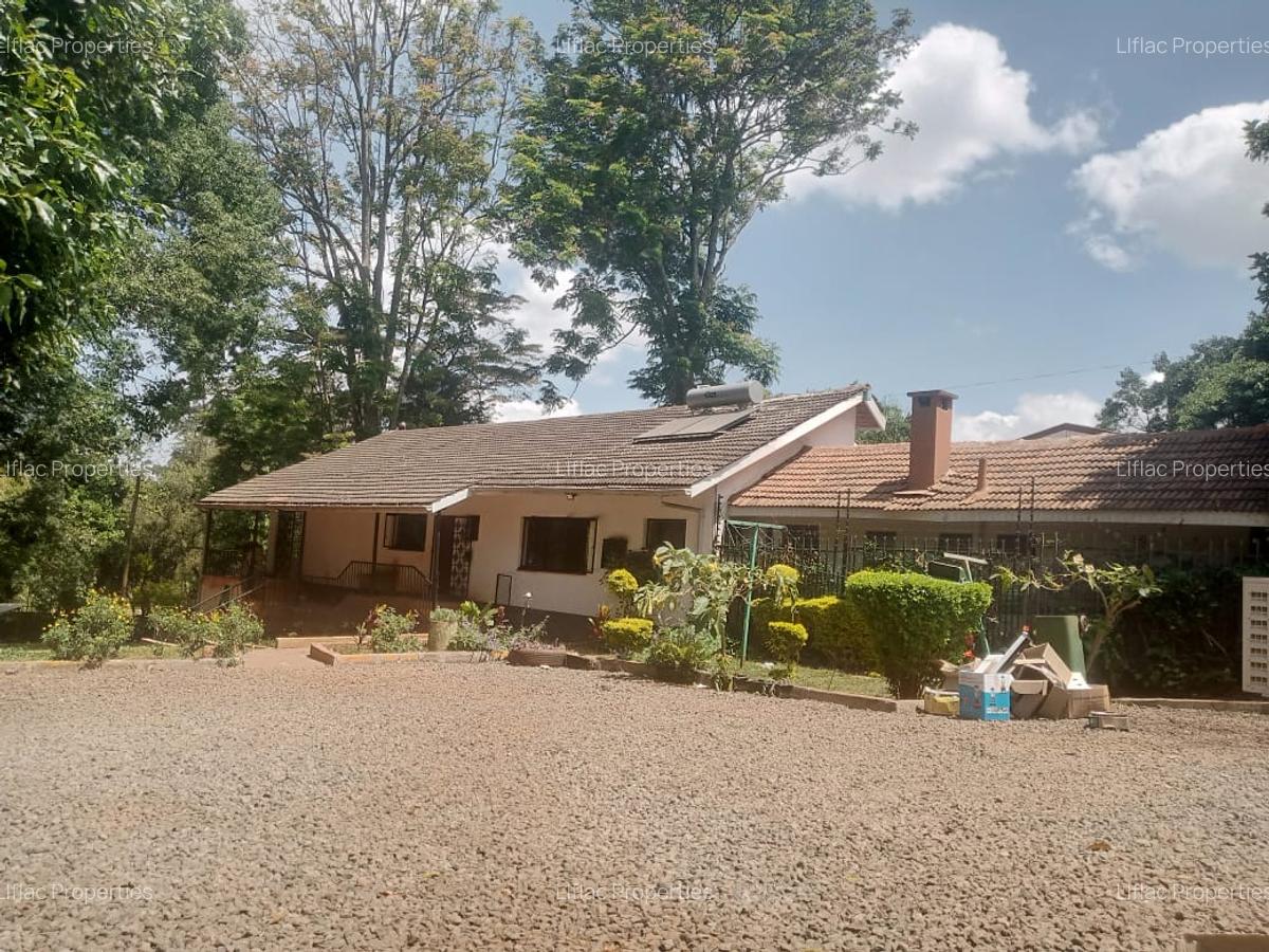 4 Bed House with En Suite in Runda - 1