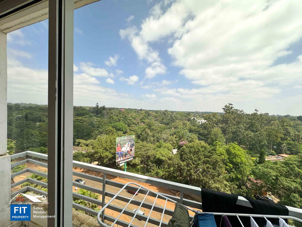 3 Bed Apartment with En Suite at 6Th Parklands - 17