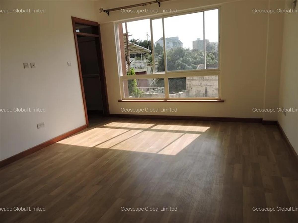 4 Bed Apartment with En Suite in Westlands Area - 3