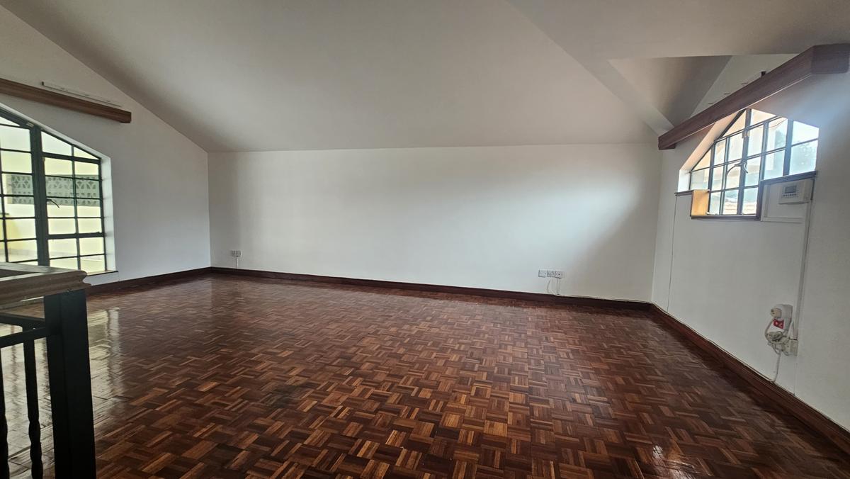 5 Bed Townhouse with En Suite at Grevillea Grove - 5