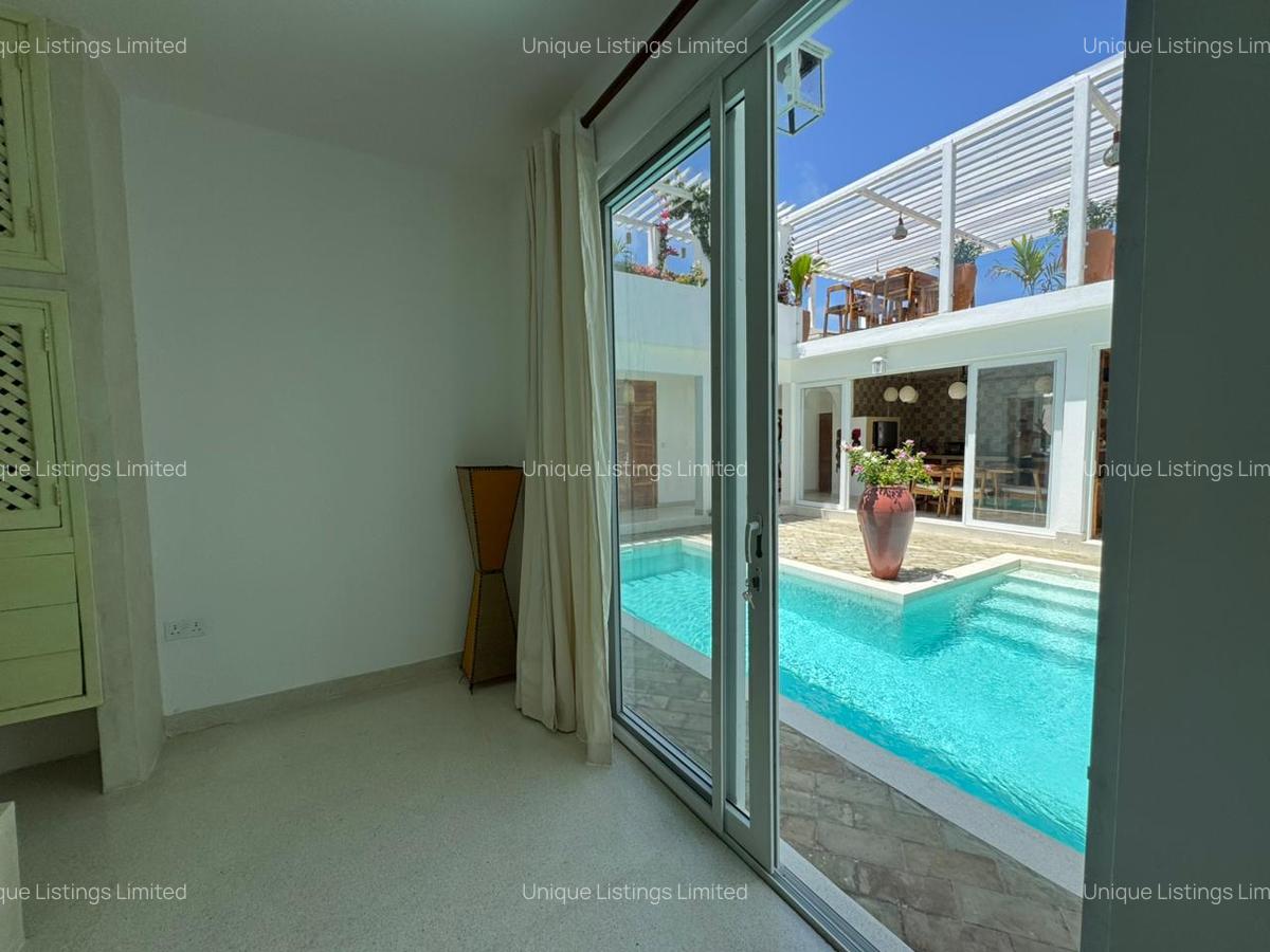3 Bed Villa with En Suite in Watamu - 13