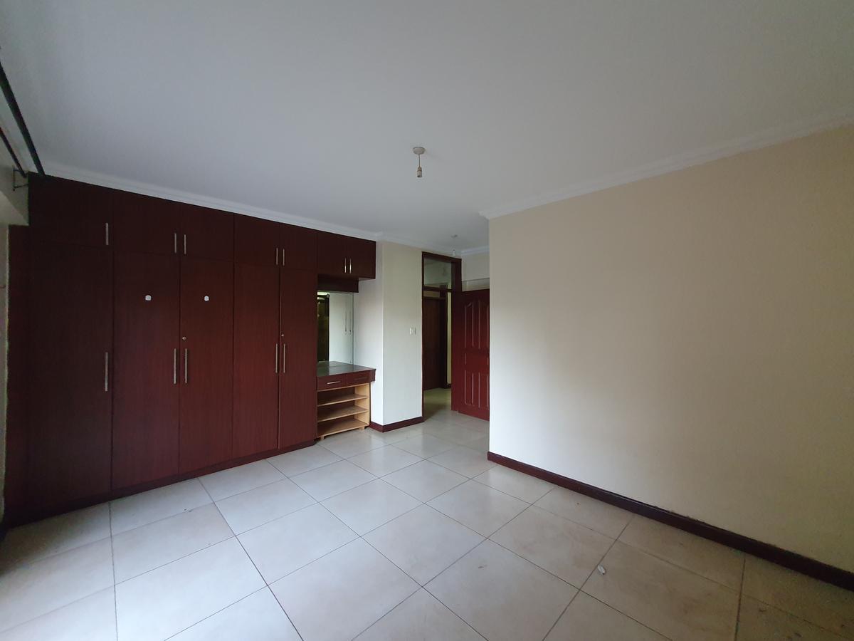 3 Bed Apartment with En Suite at Mpaka Rd - 8