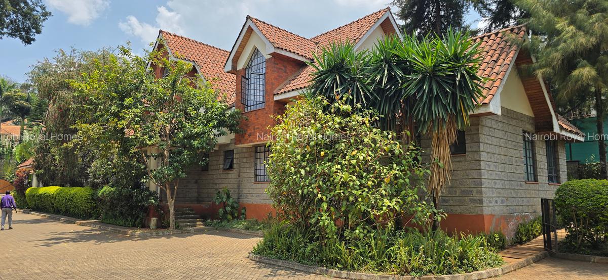 4 Bed Townhouse with En Suite at Convent Drive - 6