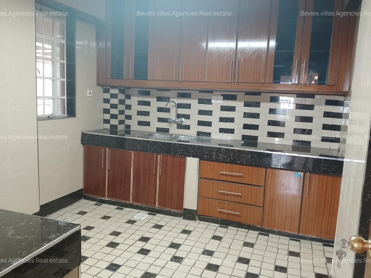 2 Bed Apartment with En Suite at Parklands - 5