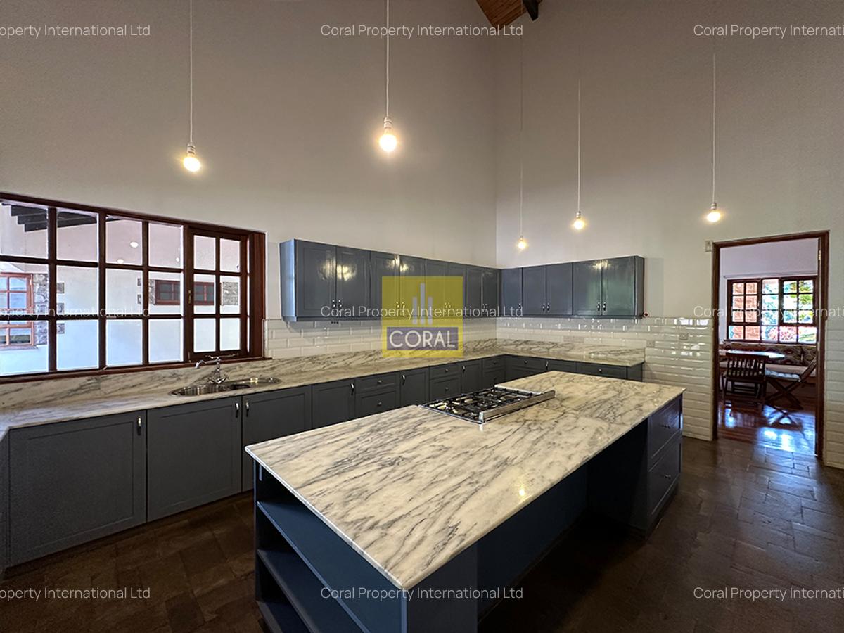 3 Bed Apartment in Nyari - 10