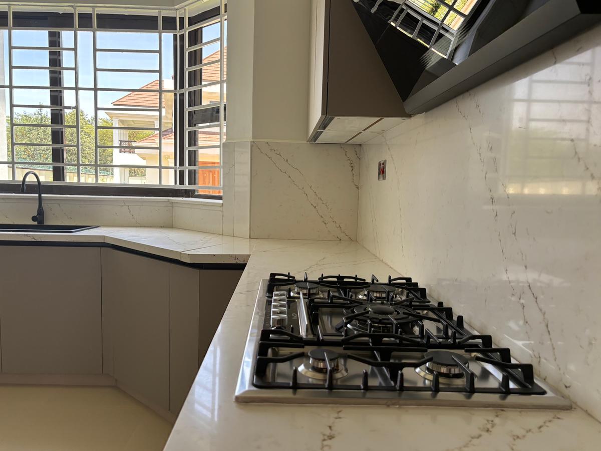 4 Bed House with En Suite in Karen - 10