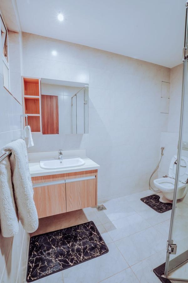 Serviced 2 Bed Apartment with En Suite in Westlands Area - 4