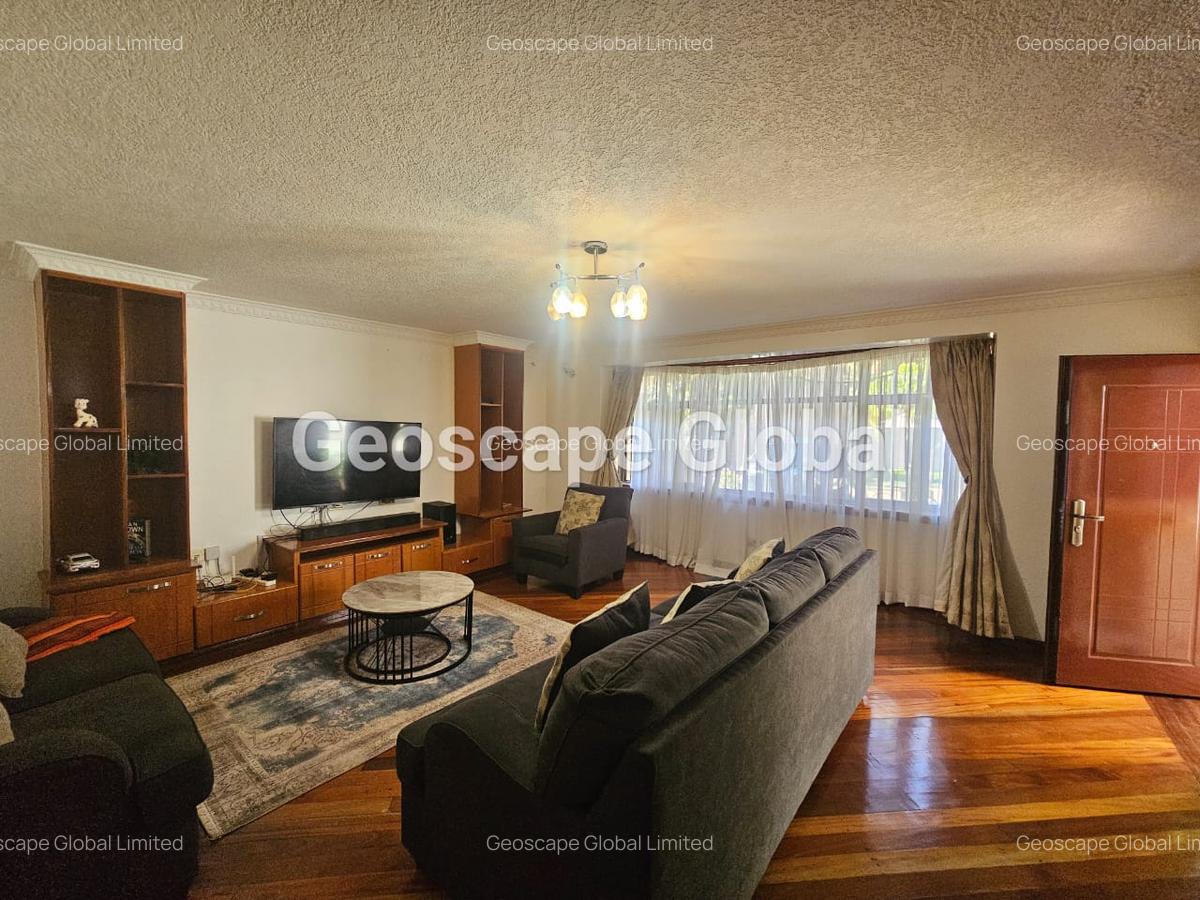 4 Bed House with En Suite in Runda - 10