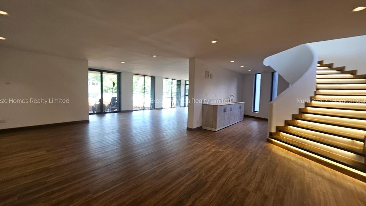 5 Bed House with En Suite in Nyari - 11