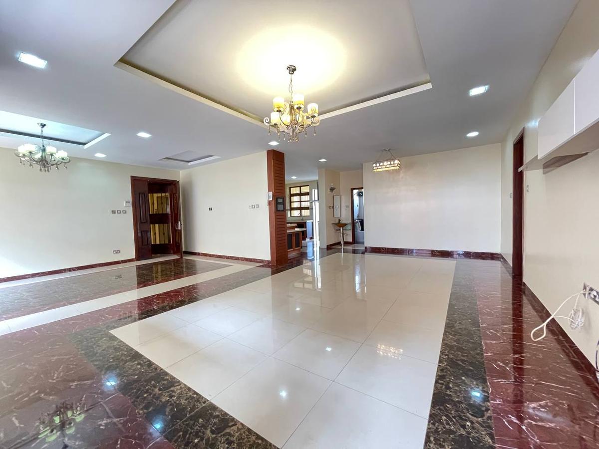 4 Bed Apartment with En Suite in Lavington - 4