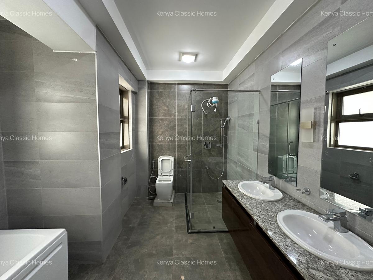 4 Bed Apartment with En Suite at Kilimani - 14