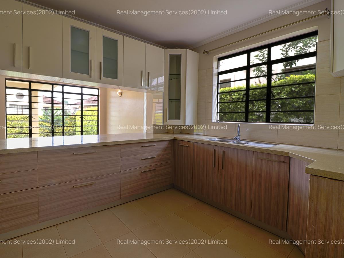 4 Bed House with En Suite in Kiambu Road - 7