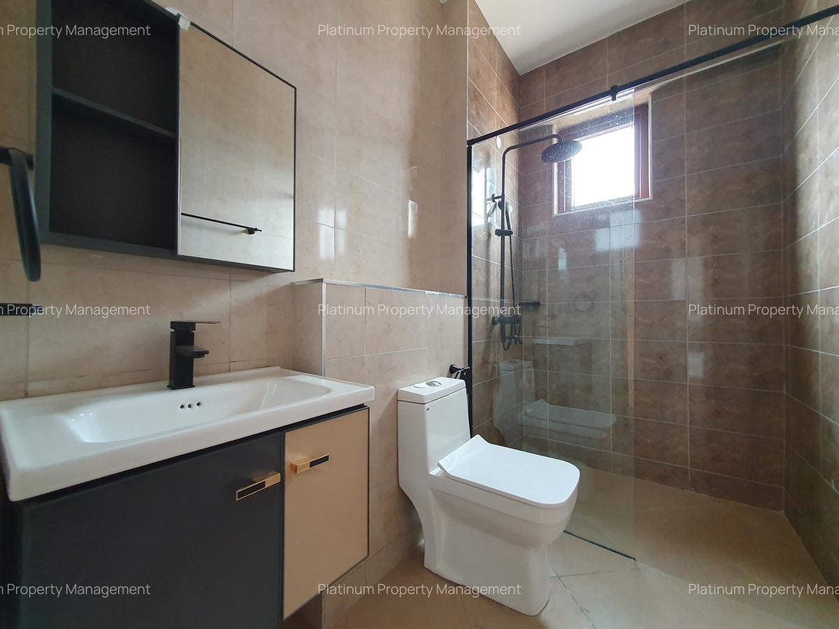 3 Bed Apartment with En Suite in Parklands - 13