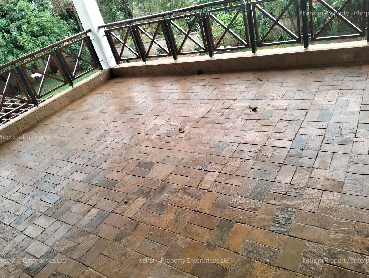 4 Bed Townhouse with En Suite in Runda - 5