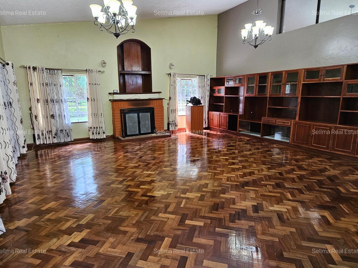 4 Bed House with En Suite at Redhill - 13