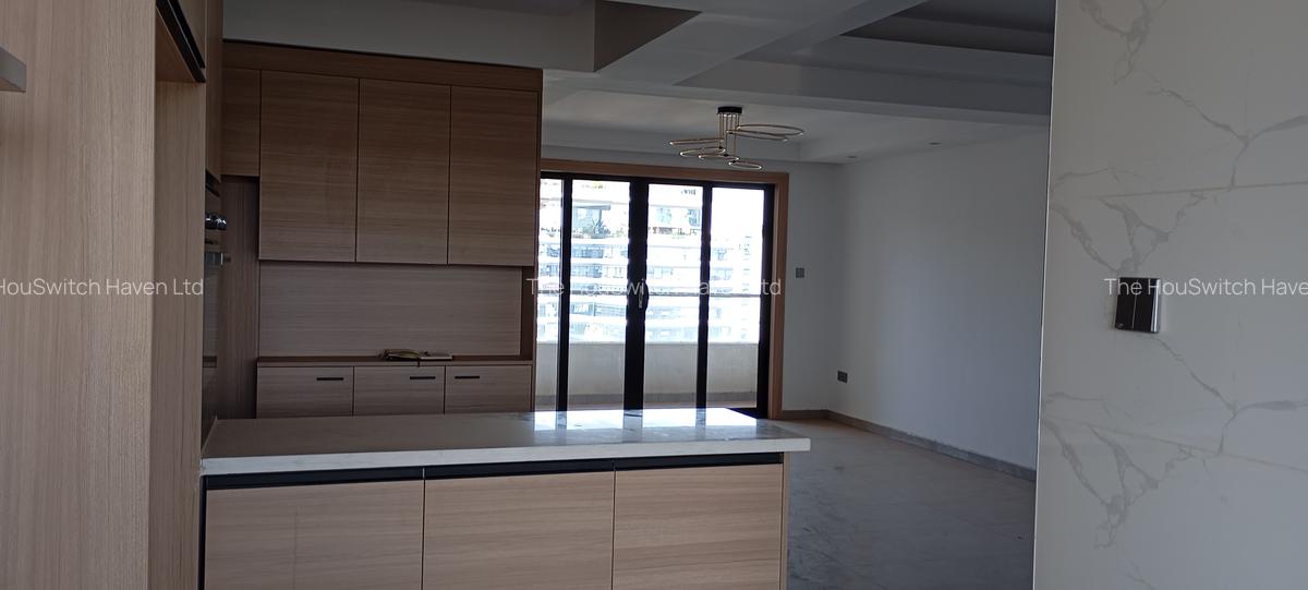 3 Bed Apartment with En Suite at Off Riverside Drive - 3