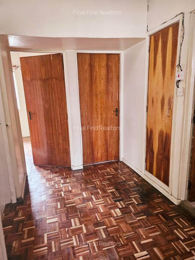 3 Bed House with Garden in Lavington - 8