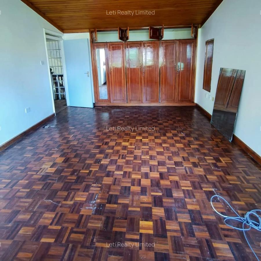 4 Bed Townhouse with En Suite in Kilimani - 5