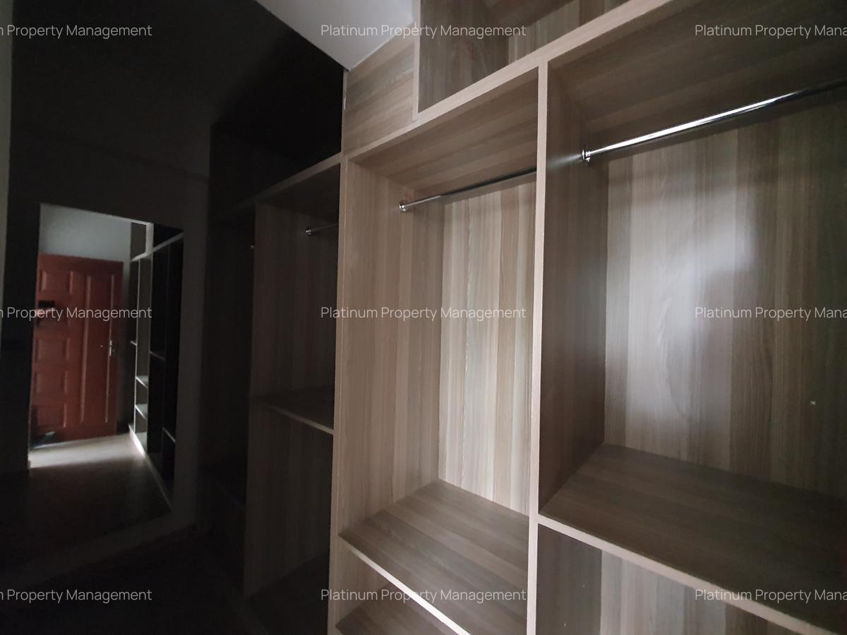 3 Bed Apartment with En Suite in Parklands - 16