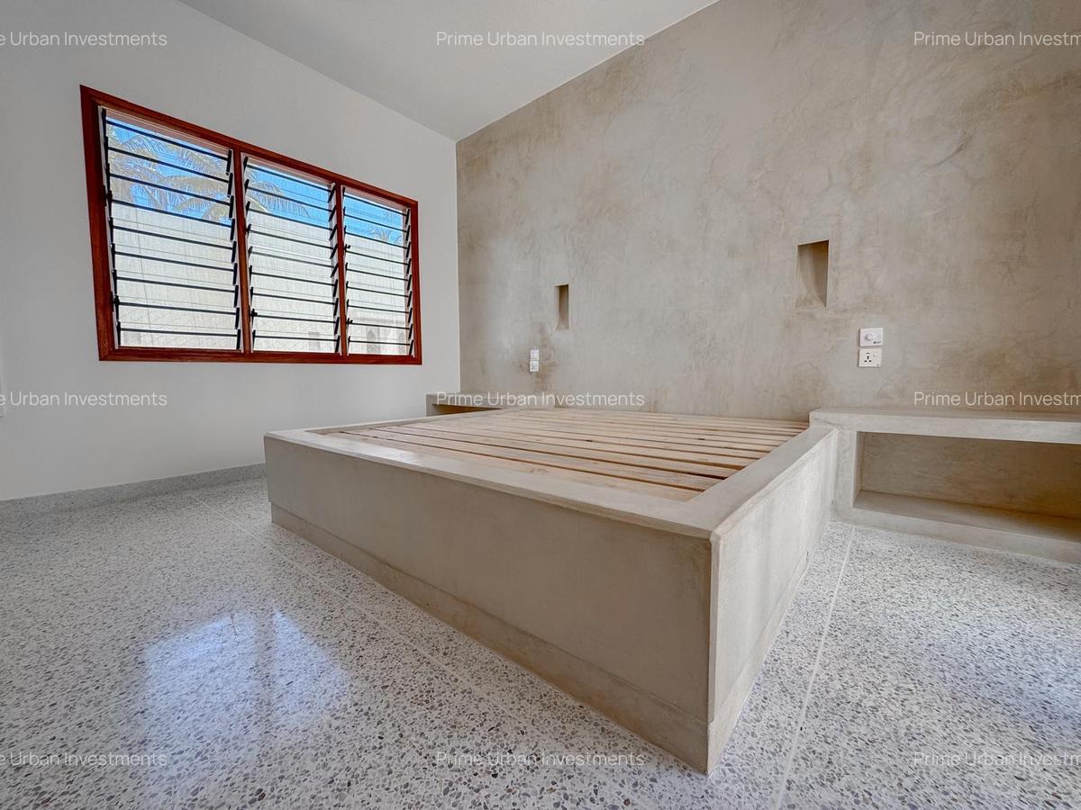 3 Bed House with En Suite in Watamu - 12