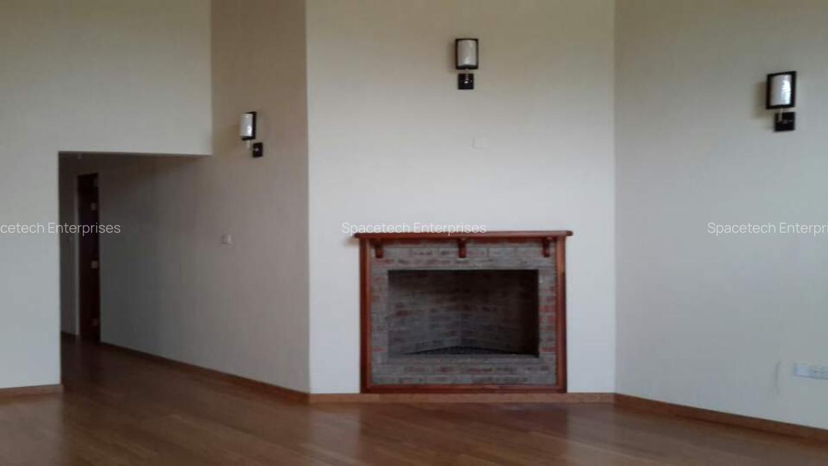 5 Bed House with En Suite in Runda - 6