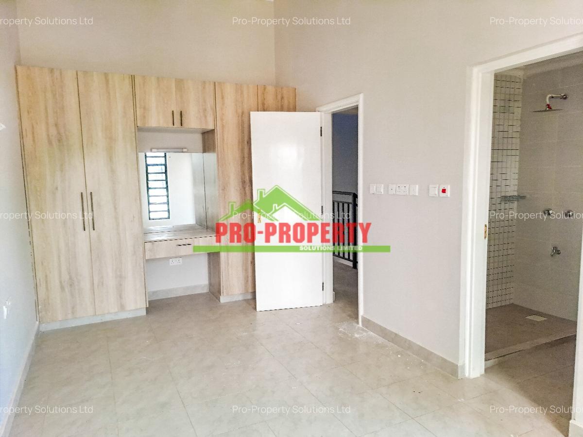 4 Bed Townhouse with En Suite at Gikambura - 8