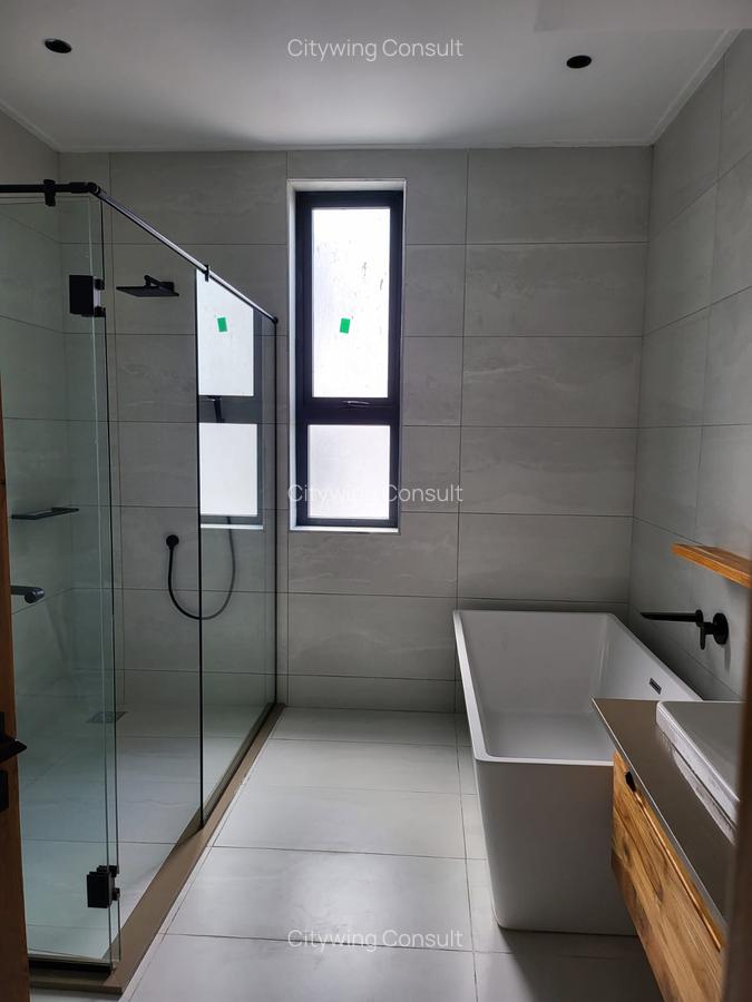 4 Bed Apartment with En Suite at Loresho - 18