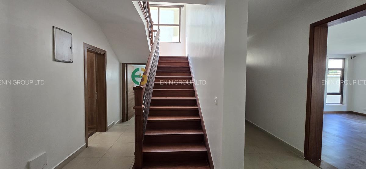 5 Bed Townhouse with En Suite at Njumbi Road - 11